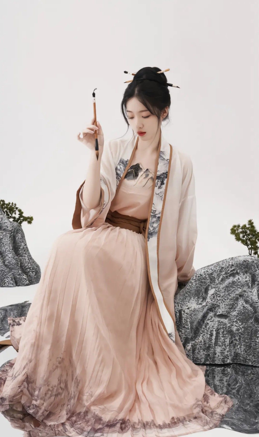 Embracing the New Sino-Chic:The Revival of the Chinese-Style Maomin Skirt in Modern Womens Fashion Embracing the New Sino-Chic:The Revival of the Chinese-Style Maomin Skirt in Modern Womens Fashion