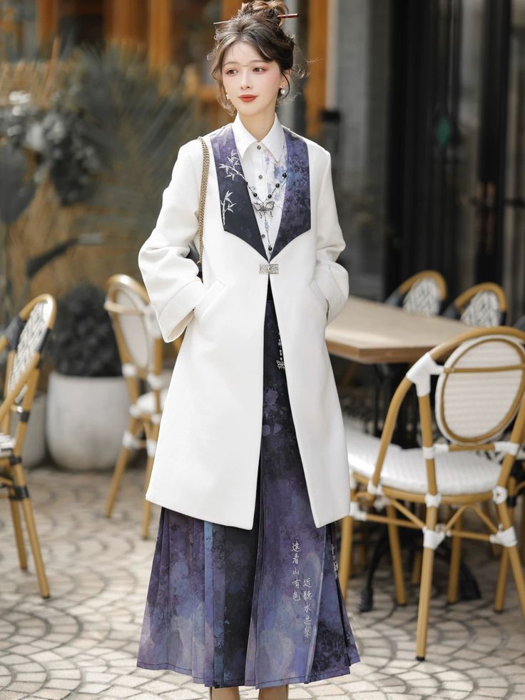 Winter and Autumn Girls Skirt Qunyi Cheongsam:A Blend of Tradition and Fashion Winter and Autumn Girls Skirt Qunyi Cheongsam:A Blend of Tradition and Fashion