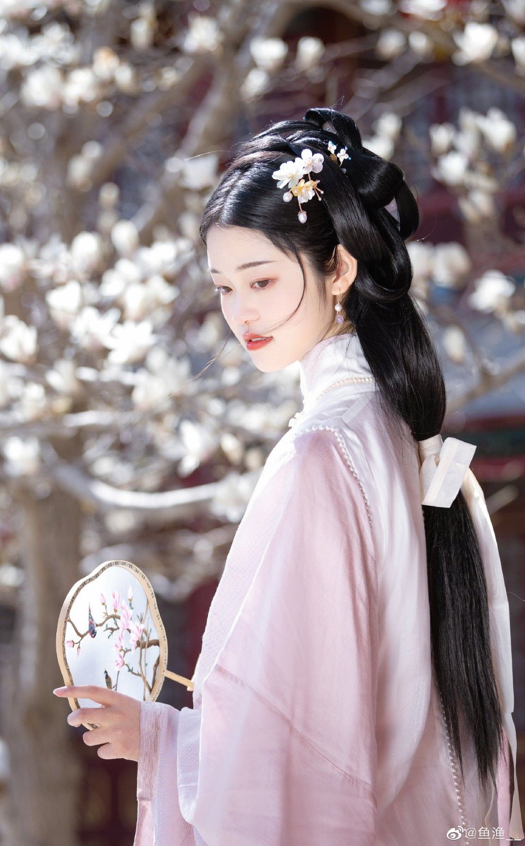 Materials for Creating Traditional Hanfu Headwear Materials for Creating Traditional Hanfu Headwear