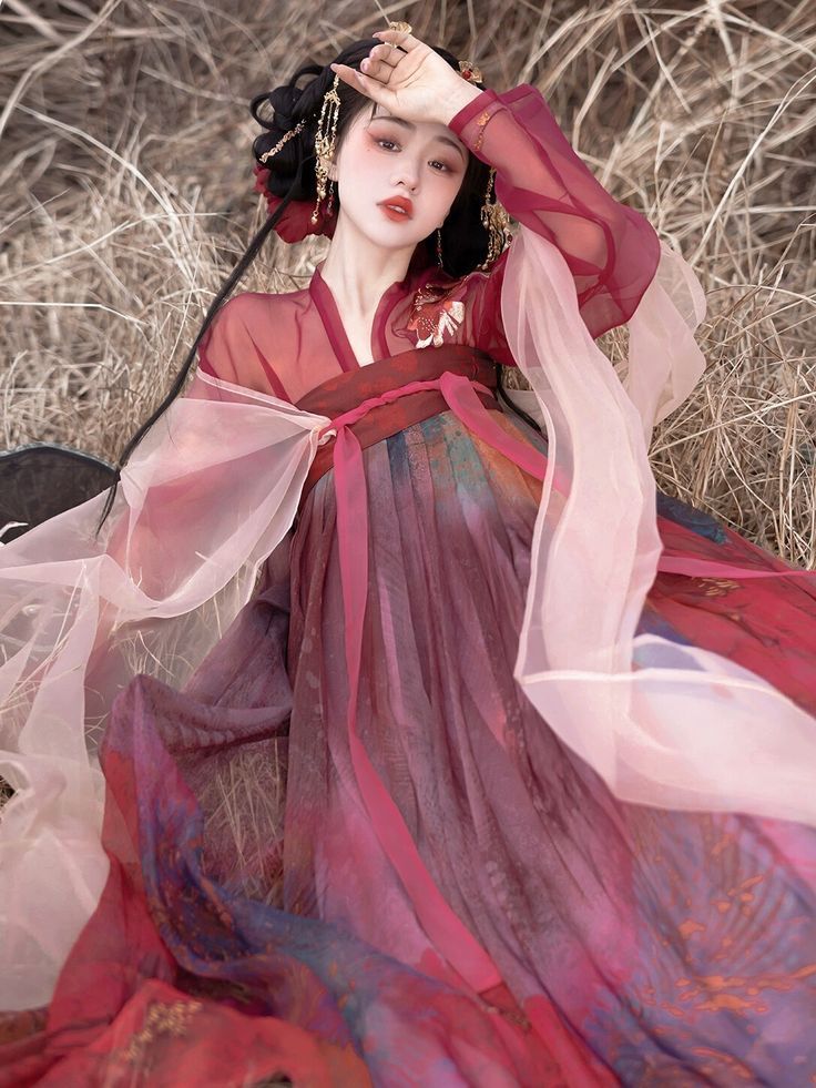 Authentic Hanfu:The Enchanting Tale of Lady Daji Authentic Hanfu:The Enchanting Tale of Lady Daji