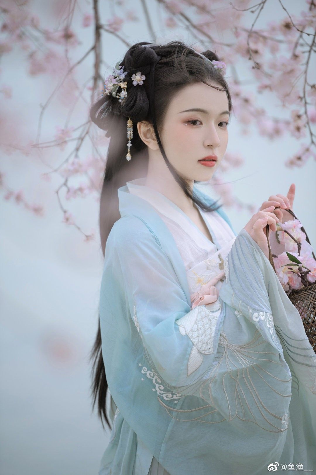 The Authenticity of Dragon Empress Hanfu:A Detailed Exploration of the Da Xiufeng Style The Authenticity of Dragon Empress Hanfu:A Detailed Exploration of the Da Xiufeng Style