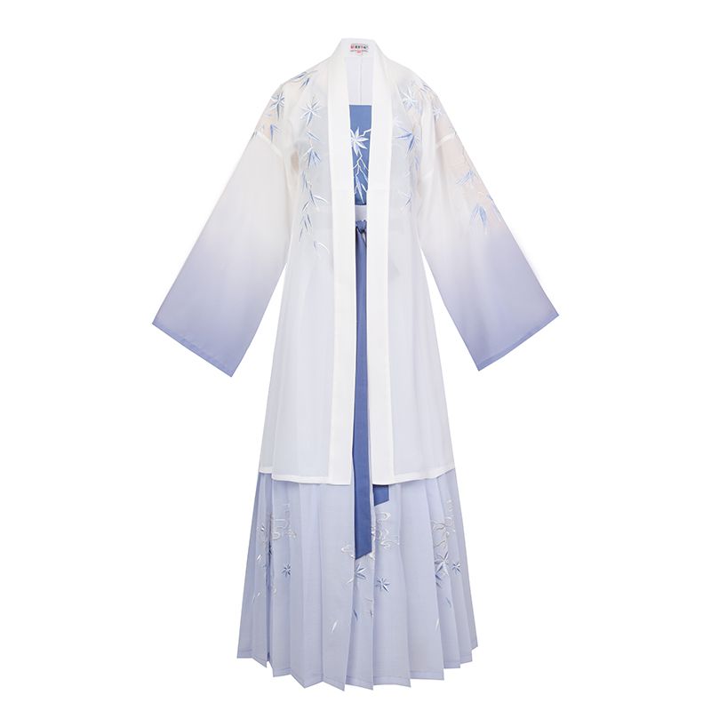 Ancient Elegance Revived:Womens Hanfu Costumes in Modern Context Ancient Elegance Revived:Womens Hanfu Costumes in Modern Context