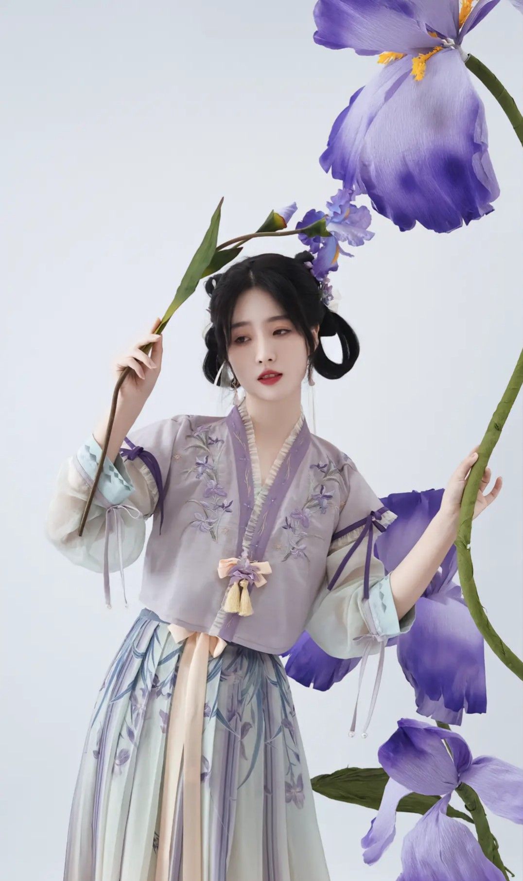 Improving Traditional Hanfu:Innovations in Cotton and Flax Materials Improving Traditional Hanfu:Innovations in Cotton and Flax Materials