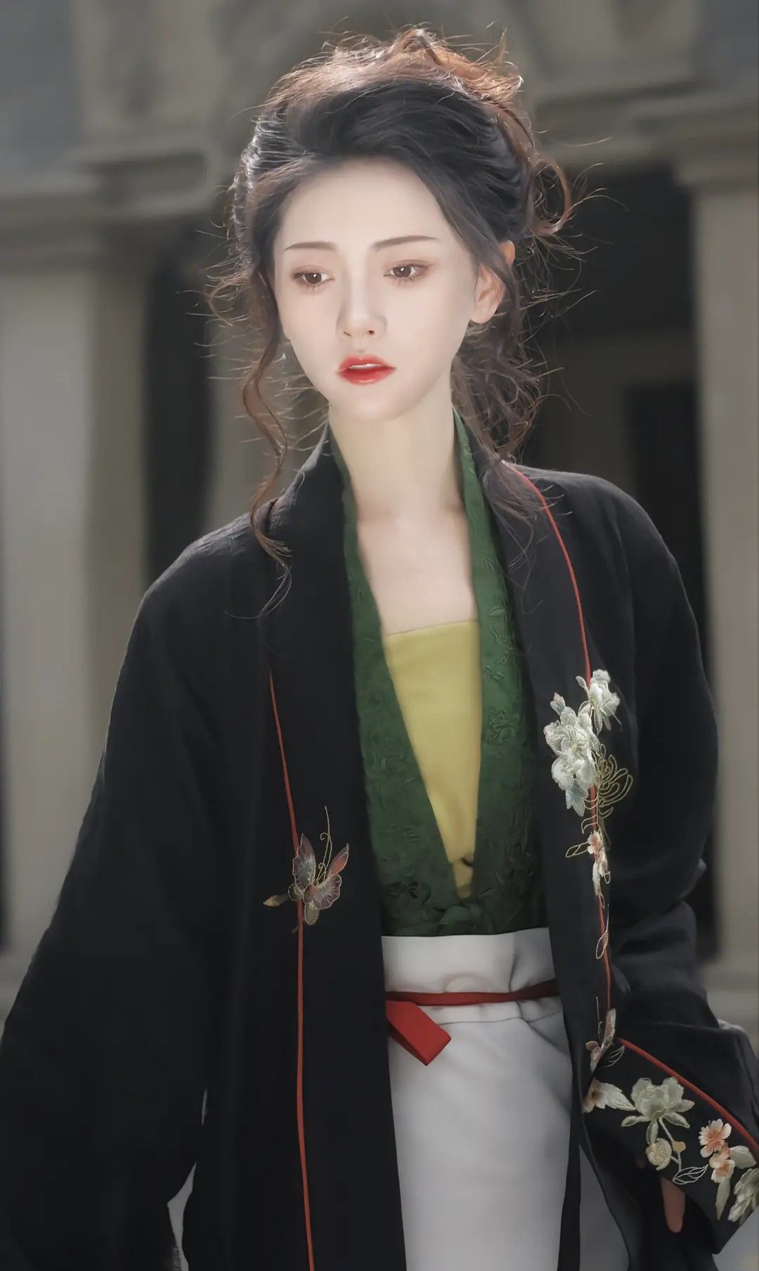 Loose-fitting Cheongsam:A Blend of Tradition and Modern Comfort Loose-fitting Cheongsam:A Blend of Tradition and Modern Comfort