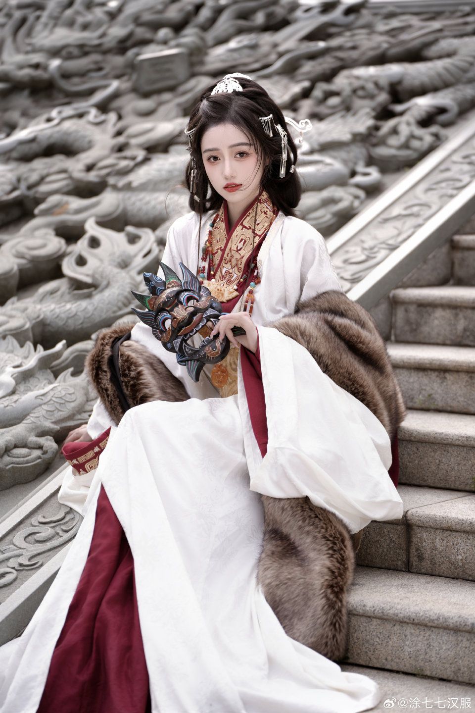 The World of 6-7-Year-Old Girls in Traditional Chinese Hanfu Fashion The World of 6-7-Year-Old Girls in Traditional Chinese Hanfu Fashion