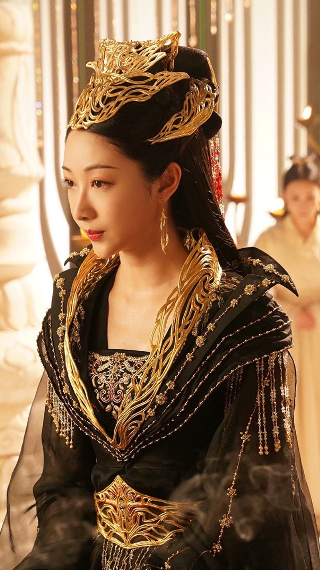 Unraveling the Enigma of Hanfu:The Lost Connection with Changan Unraveling the Enigma of Hanfu:The Lost Connection with Changan