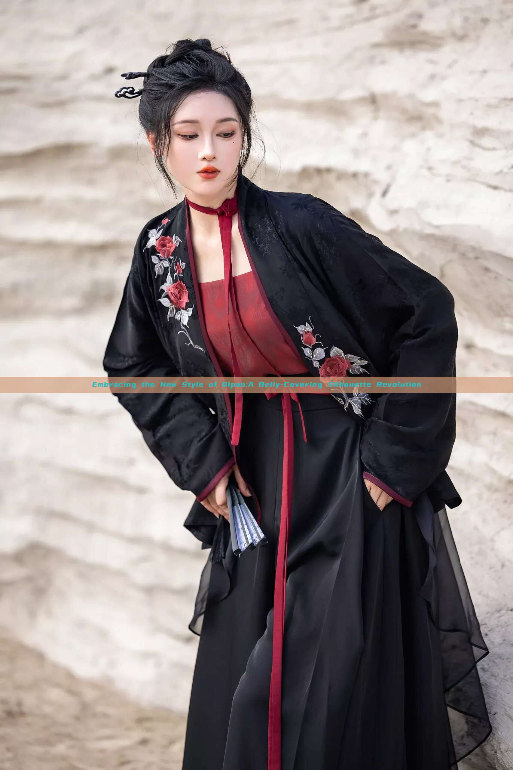 Embracing the New Style of Qipao:A Belly-Covering Silhouette Revolution Embracing the New Style of Qipao:A Belly-Covering Silhouette Revolution