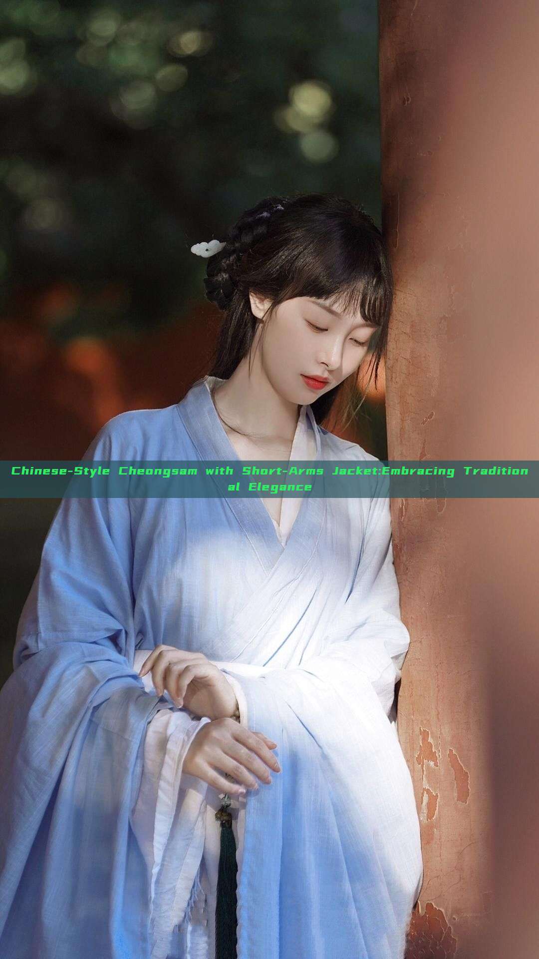 Chinese-Style Cheongsam with Short-Arms Jacket:Embracing Traditional Elegance Chinese-Style Cheongsam with Short-Arms Jacket:Embracing Traditional Elegance