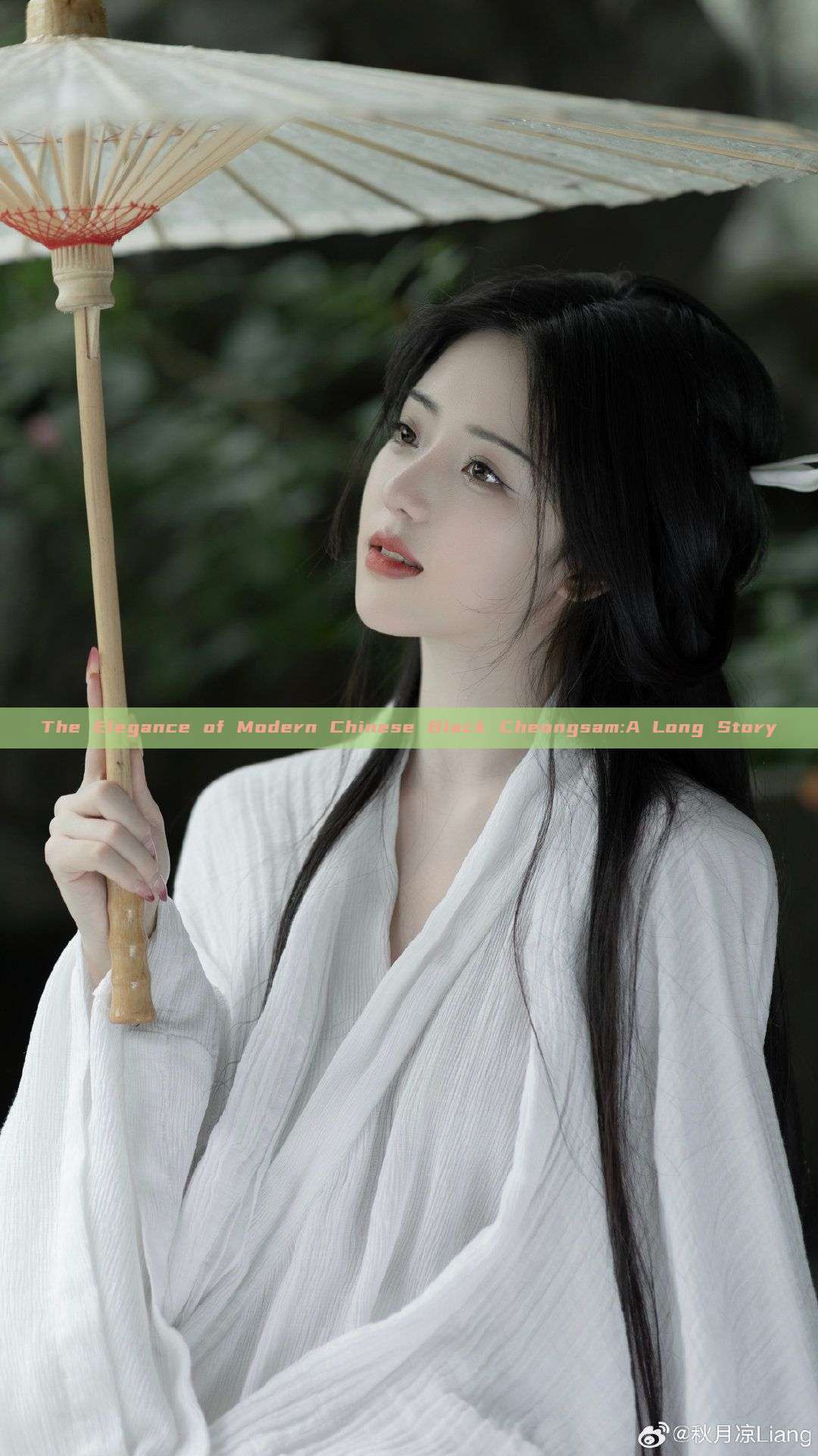 The Elegance of Modern Chinese Black Cheongsam:A Long Story The Elegance of Modern Chinese Black Cheongsam:A Long Story