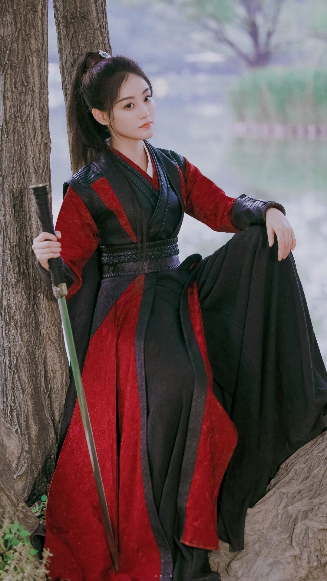 Green Hair Ornament in Traditional Chinese Hanfu Fashion:A Cultural Exploration Green Hair Ornament in Traditional Chinese Hanfu Fashion:A Cultural Exploration