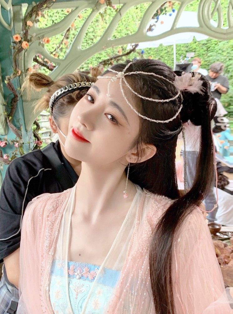 Elegant Summer Qipao:A Premier Fashion Statement Elegant Summer Qipao:A Premier Fashion Statement