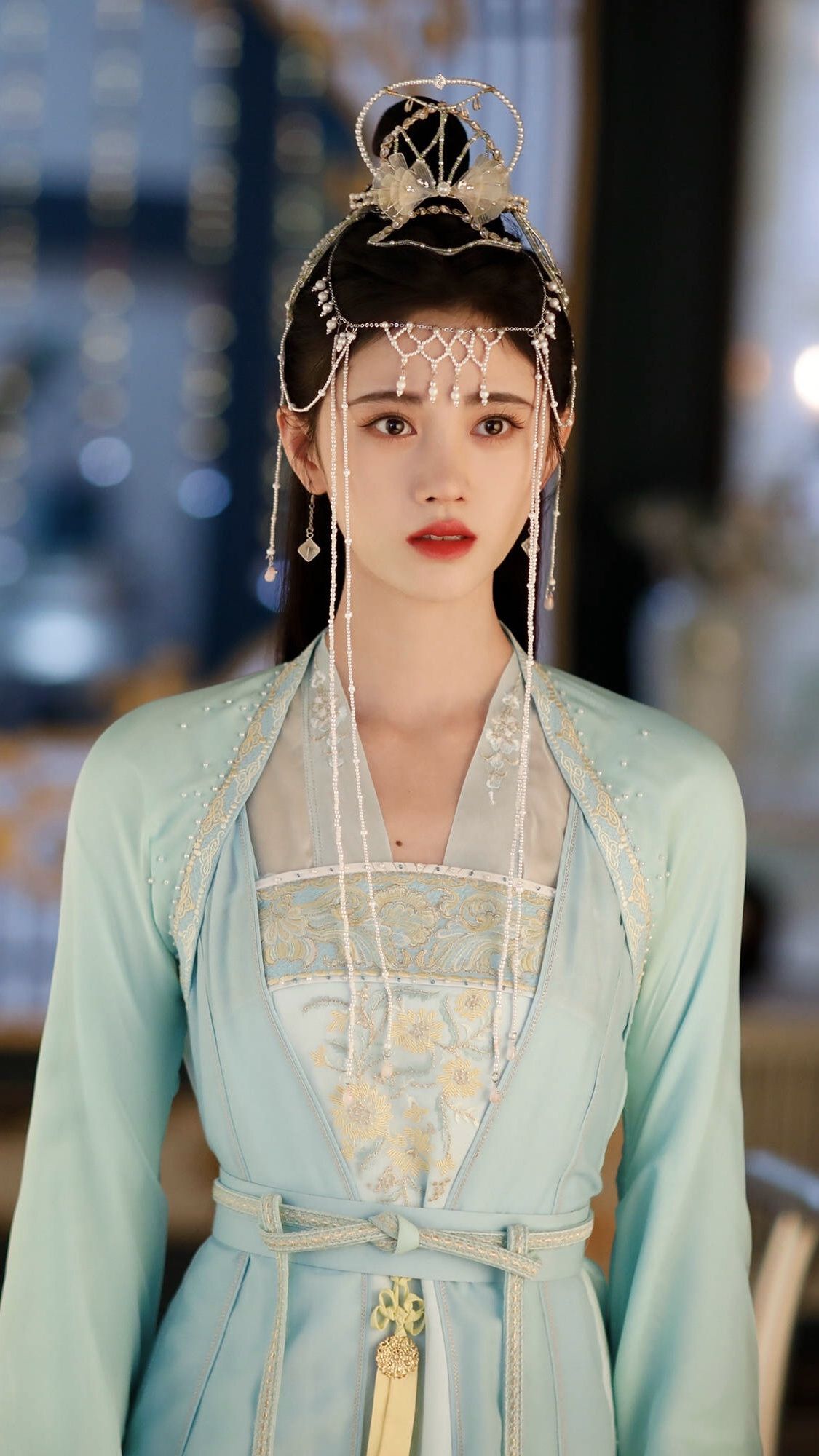 Introduction to Traditional Hanfu Costumes with Integrated Hairpieces for Beginners Introduction to Traditional Hanfu Costumes with Integrated Hairpieces for Beginners