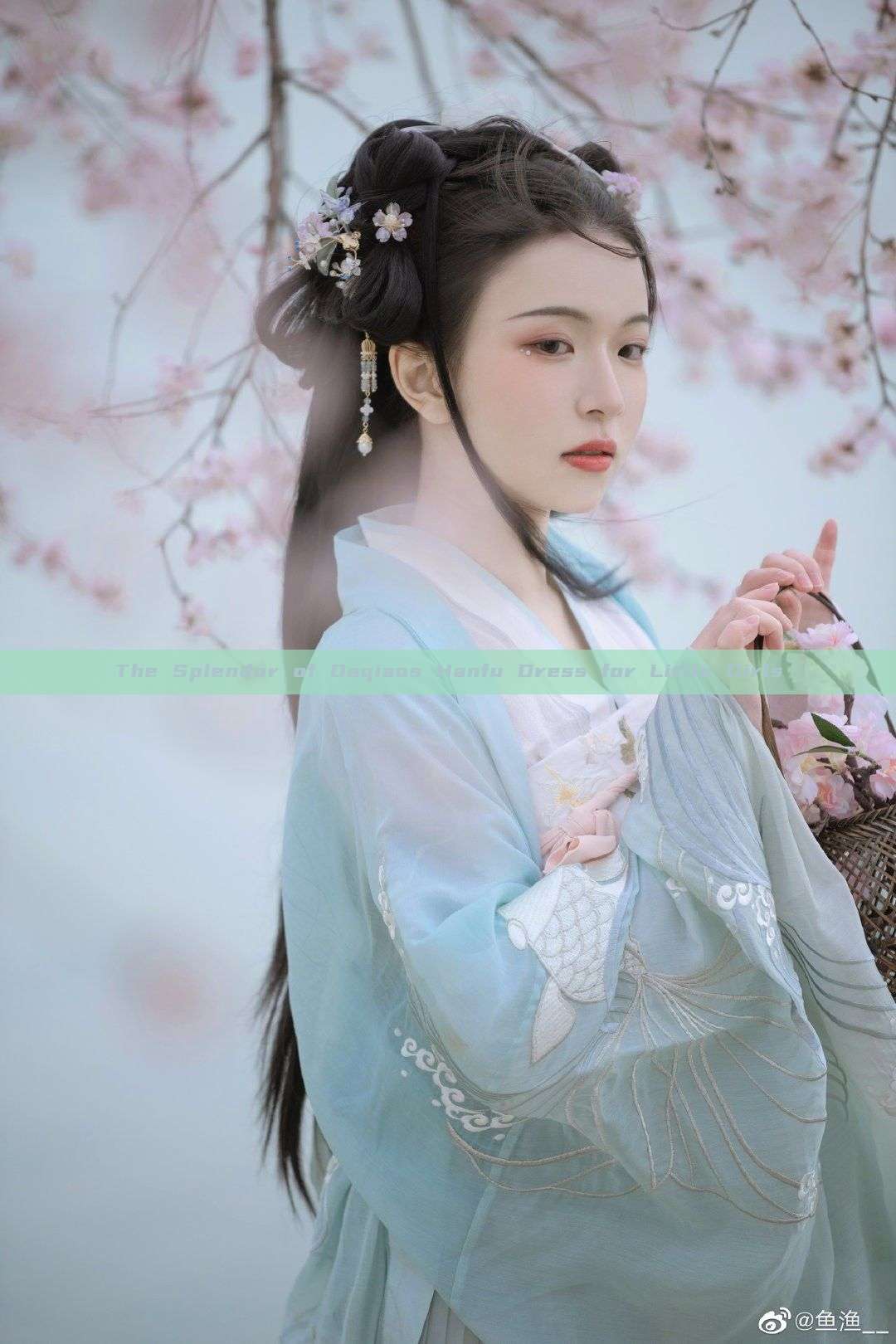 The Splendor of Daqiaos Hanfu Dress for Little Girls The Splendor of Daqiaos Hanfu Dress for Little Girls