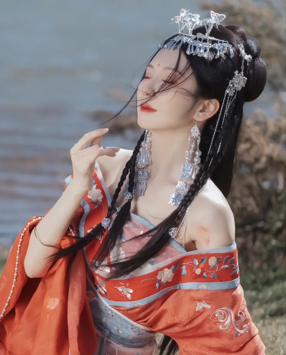 The Role of Black Cheongsams Border Tape in Fashion and Cultural Expression The Role of Black Cheongsams Border Tape in Fashion and Cultural Expression