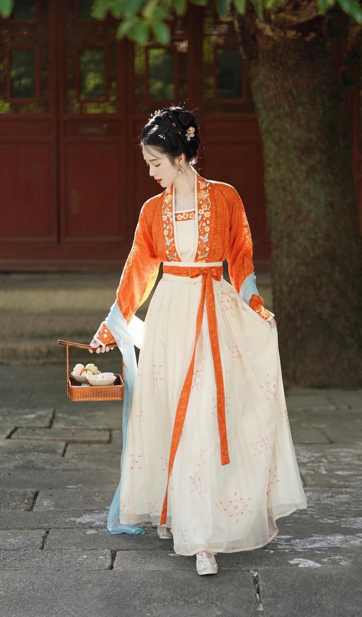 Chuanmai Cheongsam:Embracing Tradition in 2021 Chuanmai Cheongsam:Embracing Tradition in 2021