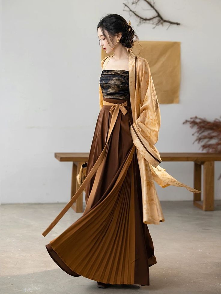 The Splendid Splendor of a Girl Child in Traditional Hanfu with a Silk Wrap The Splendid Splendor of a Girl Child in Traditional Hanfu with a Silk Wrap