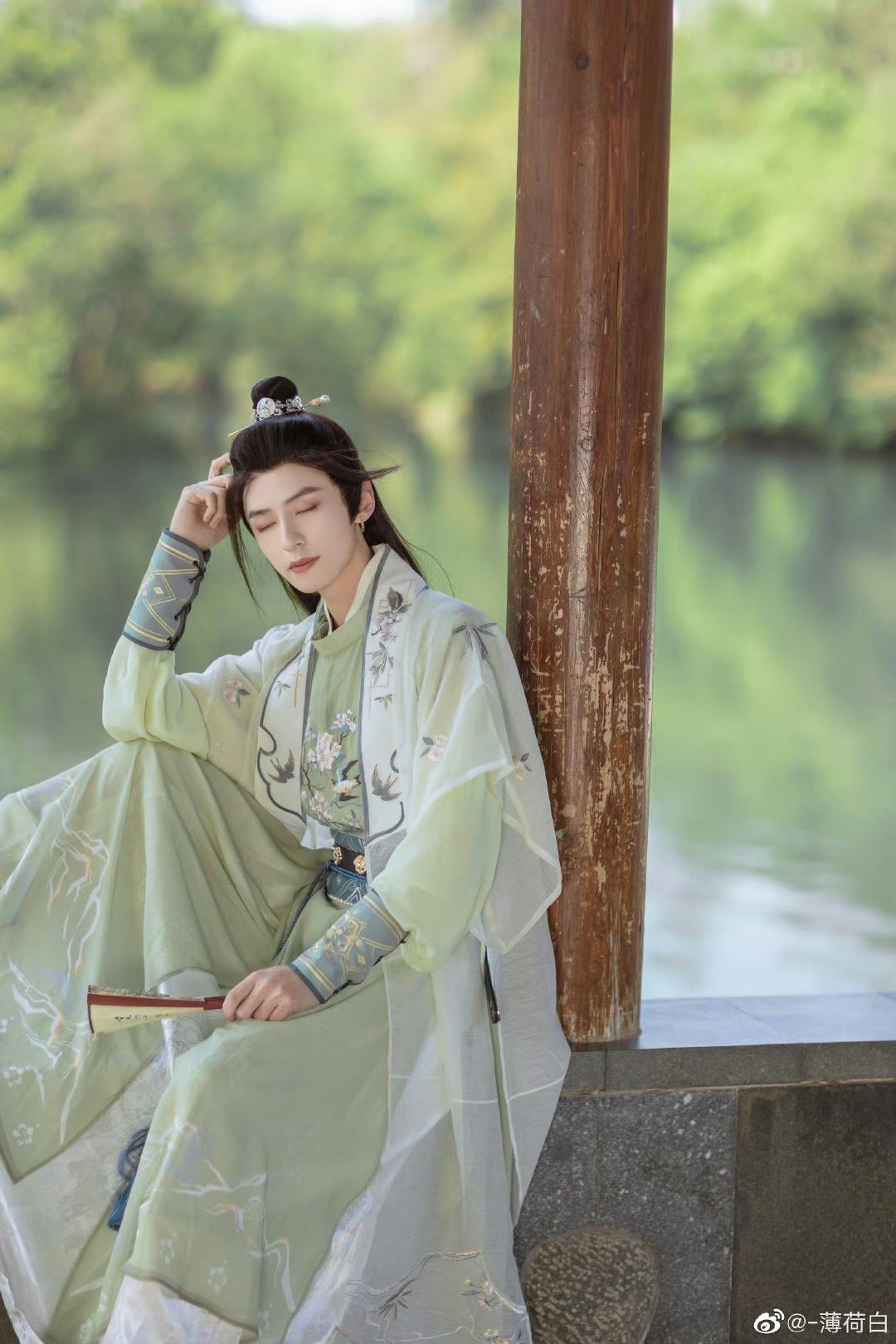 Tang Dream:The Elegance of Cheongsam Skirts Tang Dream:The Elegance of Cheongsam Skirts