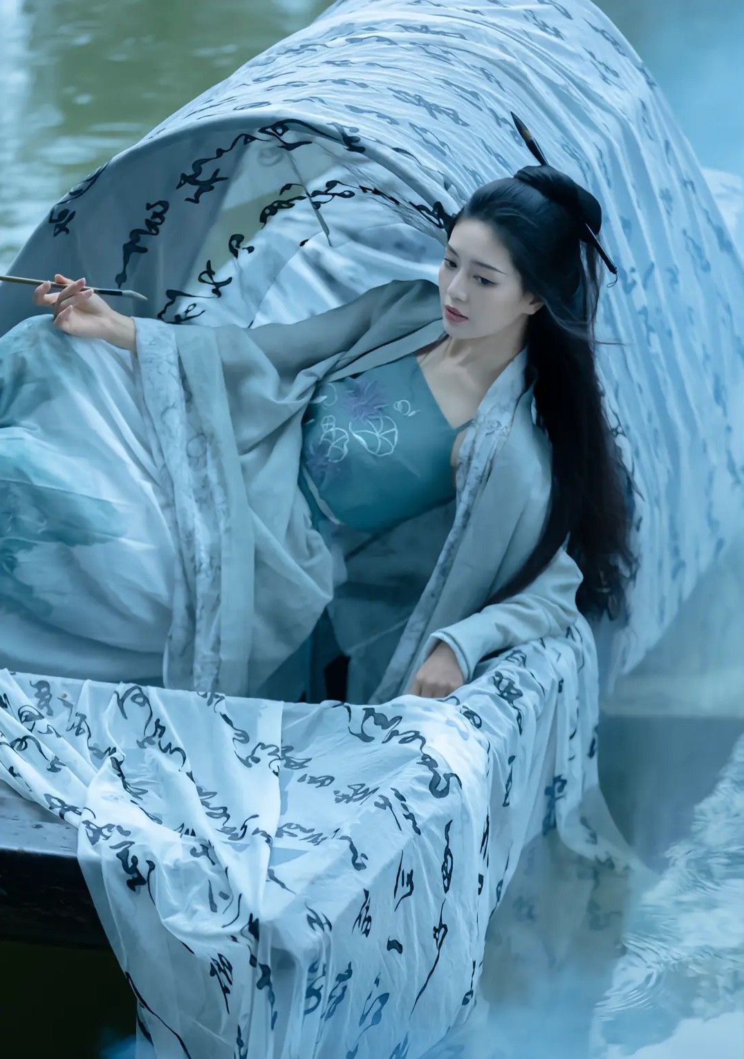 Modern Trends in Hanfu Fashion:The Evolution of Traditional Elegance Modern Trends in Hanfu Fashion:The Evolution of Traditional Elegance