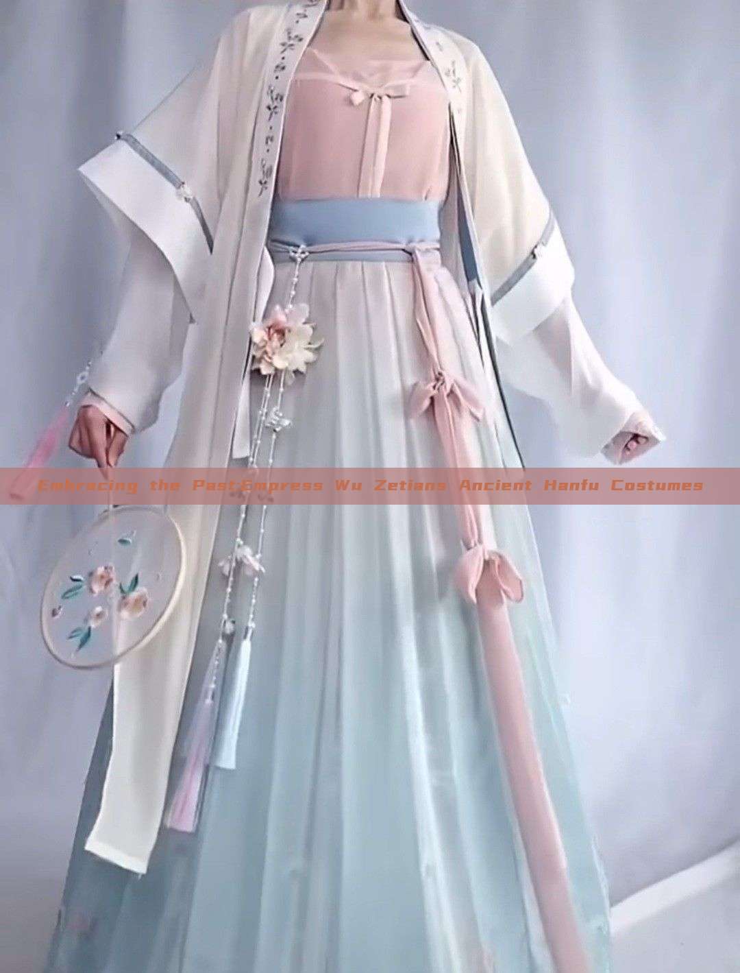 Embracing the Past:Empress Wu Zetians Ancient Hanfu Costumes Embracing the Past:Empress Wu Zetians Ancient Hanfu Costumes