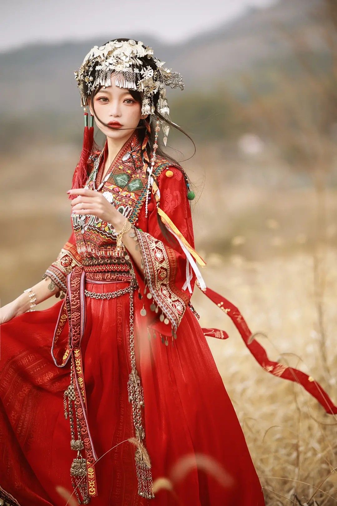 Elegance in Cheongsam and Sandals:A Blend of Traditional and Modern Beauty Elegance in Cheongsam and Sandals:A Blend of Traditional and Modern Beauty