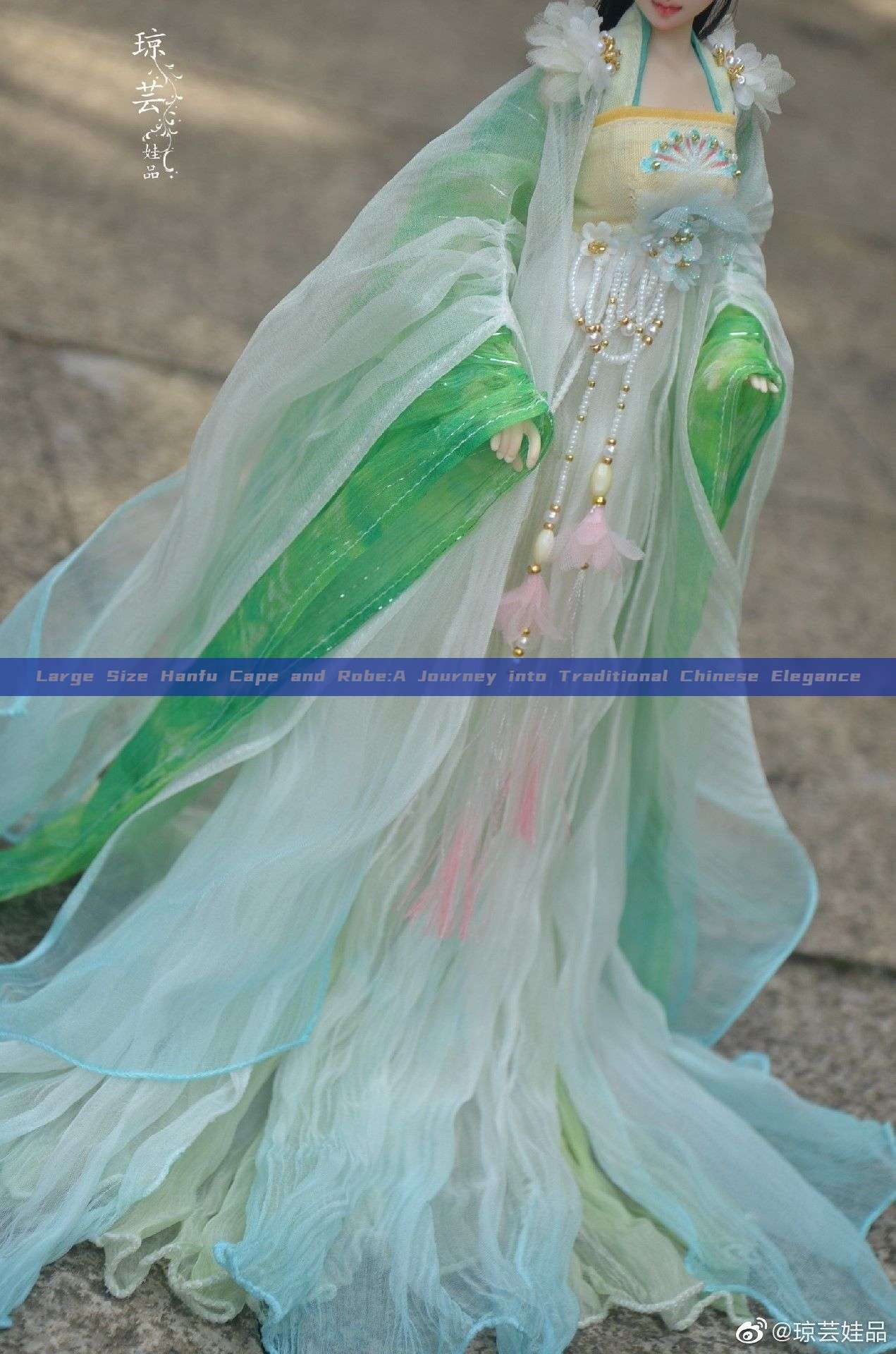 Large Size Hanfu Cape and Robe:A Journey into Traditional Chinese Elegance Large Size Hanfu Cape and Robe:A Journey into Traditional Chinese Elegance