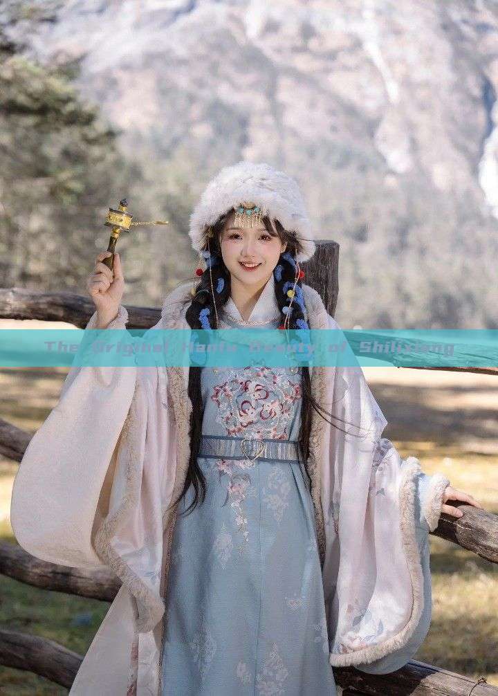The Original Hanfu Beauty of Shilixiang The Original Hanfu Beauty of Shilixiang