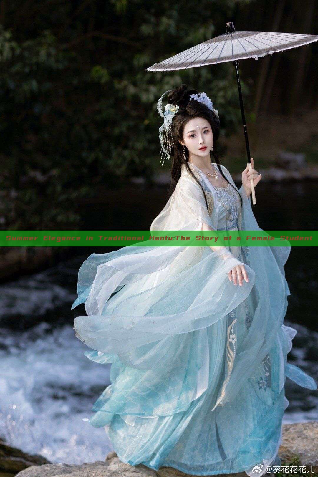 Summer Elegance in Traditional Hanfu:The Story of a Female Student Summer Elegance in Traditional Hanfu:The Story of a Female Student