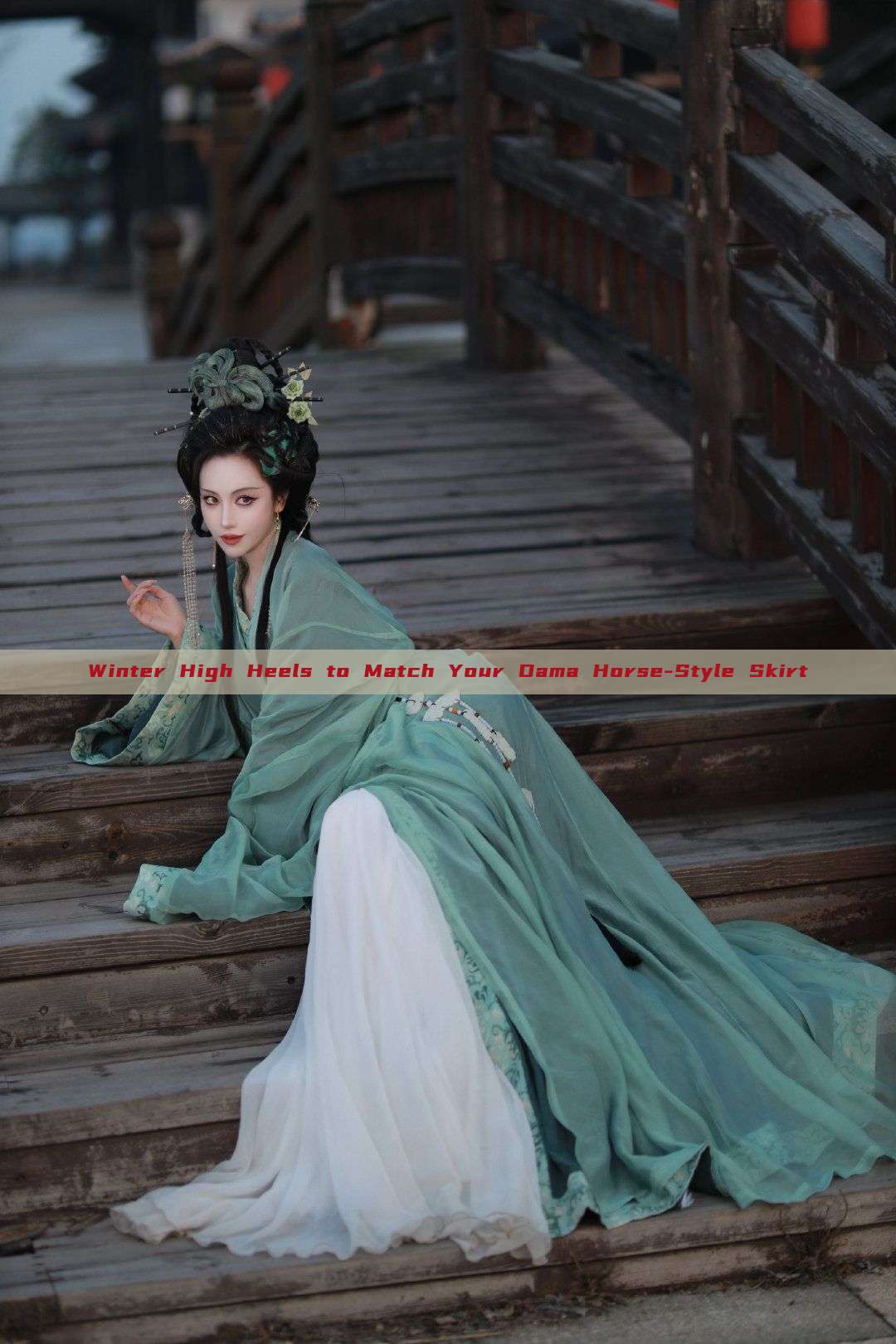 Winter High Heels to Match Your Dama Horse-Style Skirt Winter High Heels to Match Your Dama Horse-Style Skirt