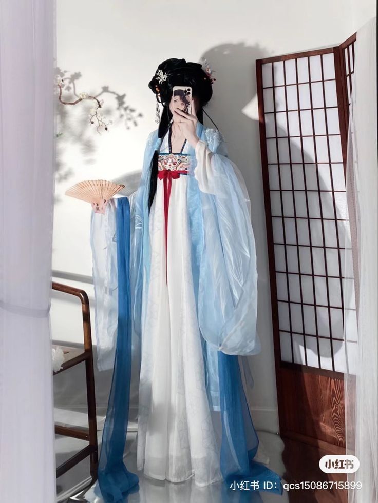 A Little Girls Summer in Traditional Chinese Clothing:The Joy of Hanfu with Long Sleeves A Little Girls Summer in Traditional Chinese Clothing:The Joy of Hanfu with Long Sleeves