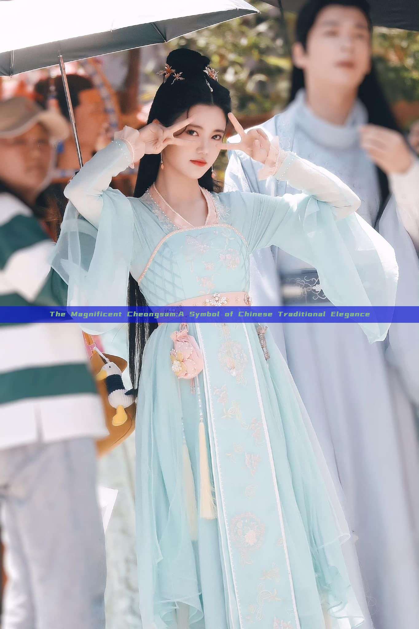 The Magnificent Cheongsam:A Symbol of Chinese Traditional Elegance The Magnificent Cheongsam:A Symbol of Chinese Traditional Elegance