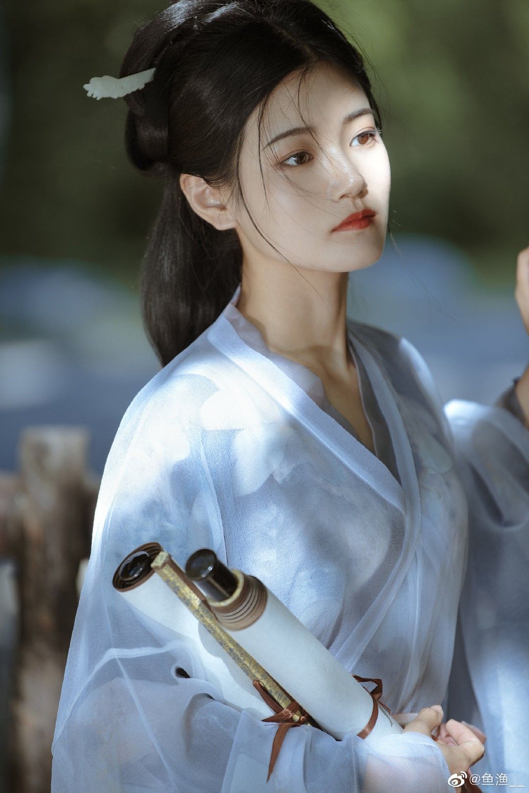 The Evolution of Hanfu Fashion:A Model Display of Traditional Elegance The Evolution of Hanfu Fashion:A Model Display of Traditional Elegance