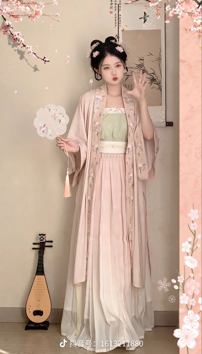 Chinese Hanfu Fashion for Children:Embracing the Traditional Beauty Chinese Hanfu Fashion for Children:Embracing the Traditional Beauty