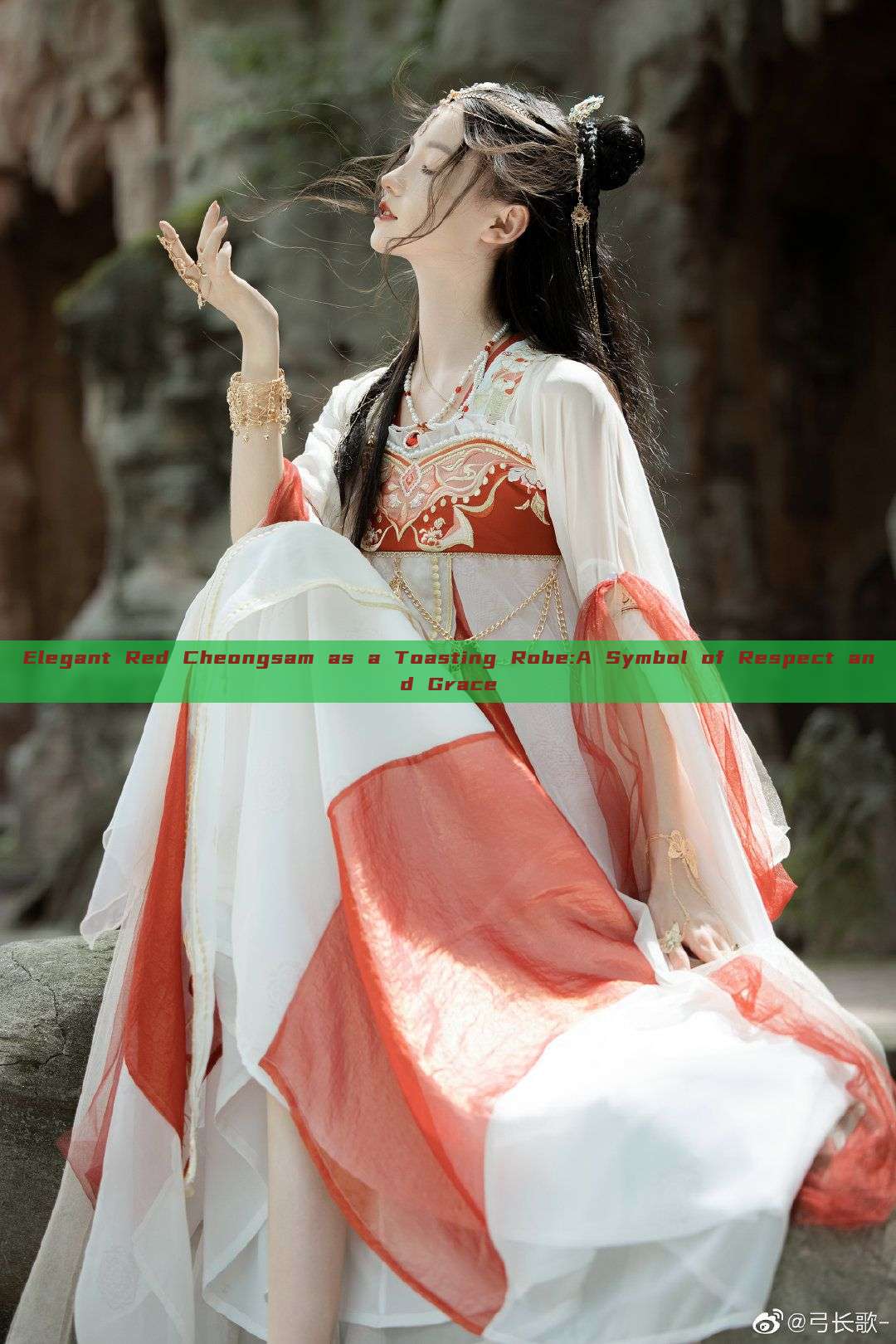 Elegant Red Cheongsam as a Toasting Robe:A Symbol of Respect and Grace