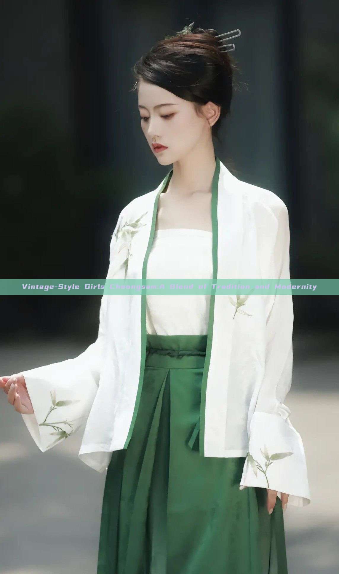 Vintage-Style Girls Cheongsam:A Blend of Tradition and Modernity Vintage-Style Girls Cheongsam:A Blend of Tradition and Modernity