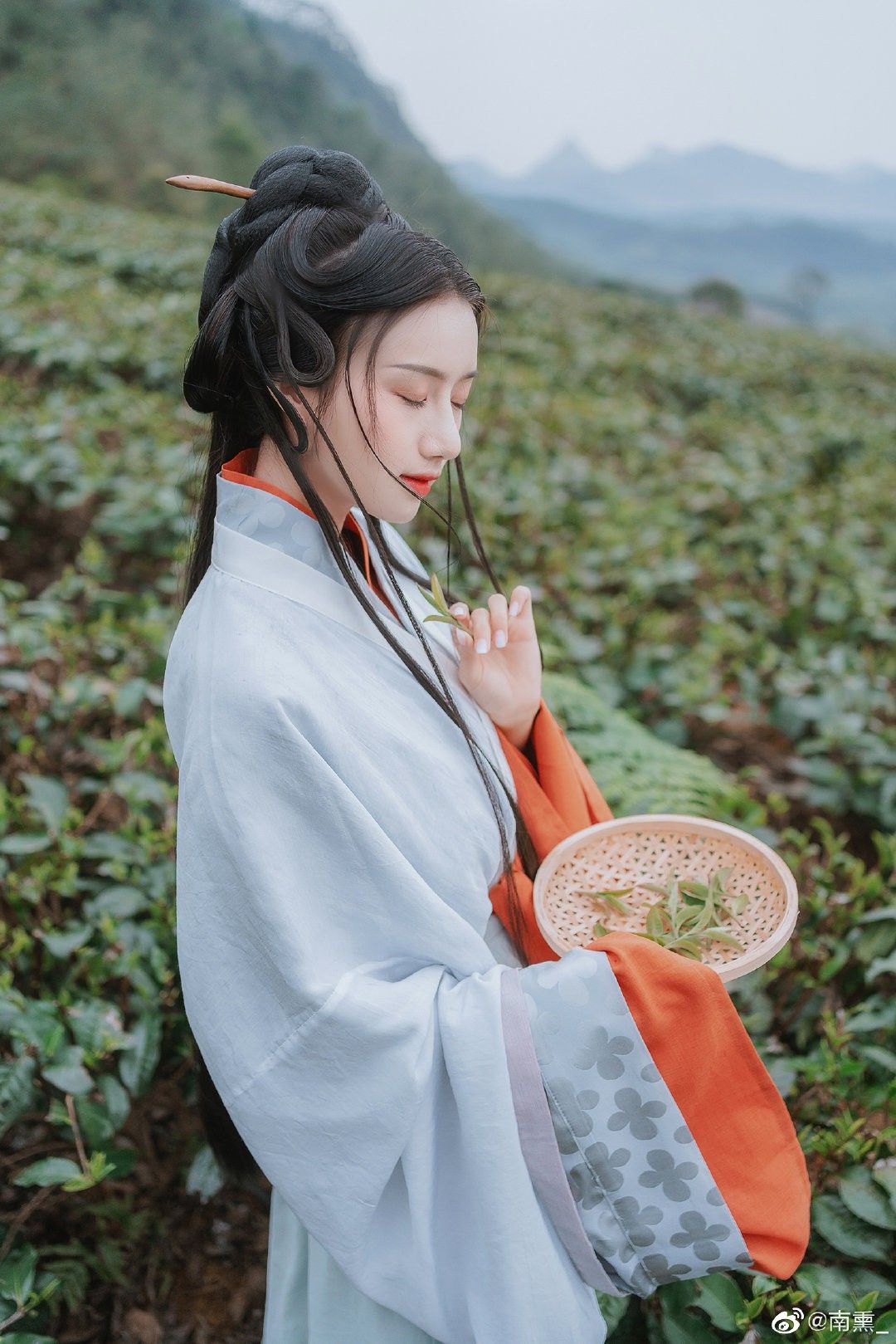 The Rise of Cheongsam:Embracing Traditional Chinese Fashion in Modern Style The Rise of Cheongsam:Embracing Traditional Chinese Fashion in Modern Style