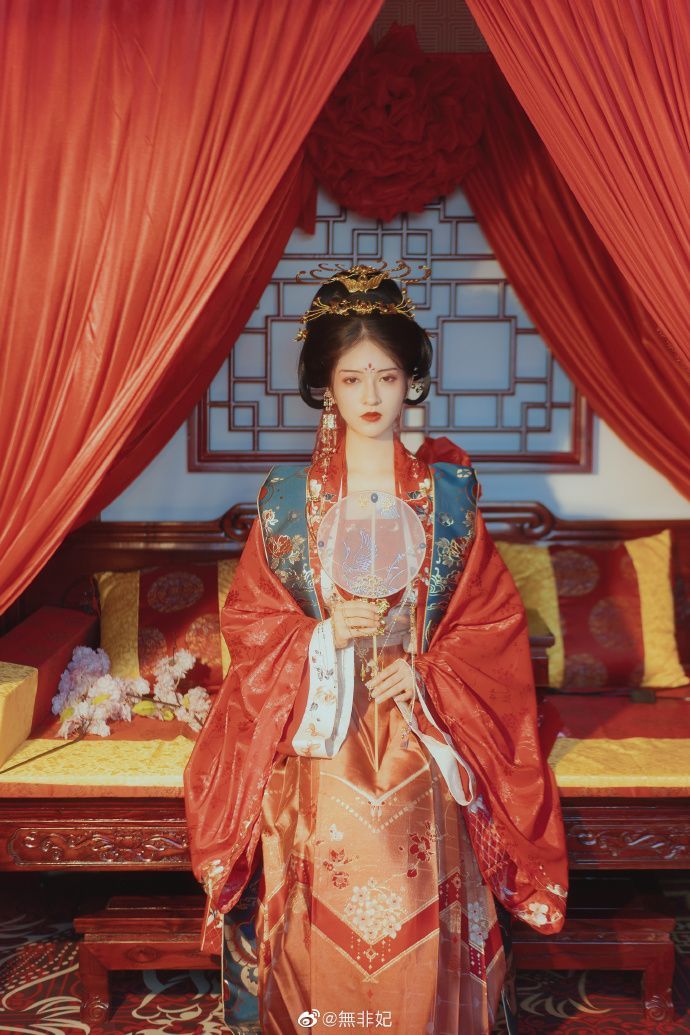 The Enchanting Cheongsam of Tifanny:A Glimpse into the Splendor of Traditional Chinese Dress The Enchanting Cheongsam of Tifanny:A Glimpse into the Splendor of Traditional Chinese Dress
