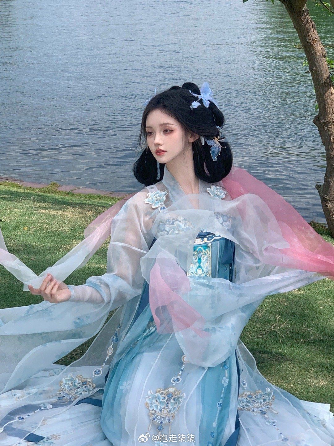 Red Cheongsam:The New Fashion Trend in 2021 Red Cheongsam:The New Fashion Trend in 2021