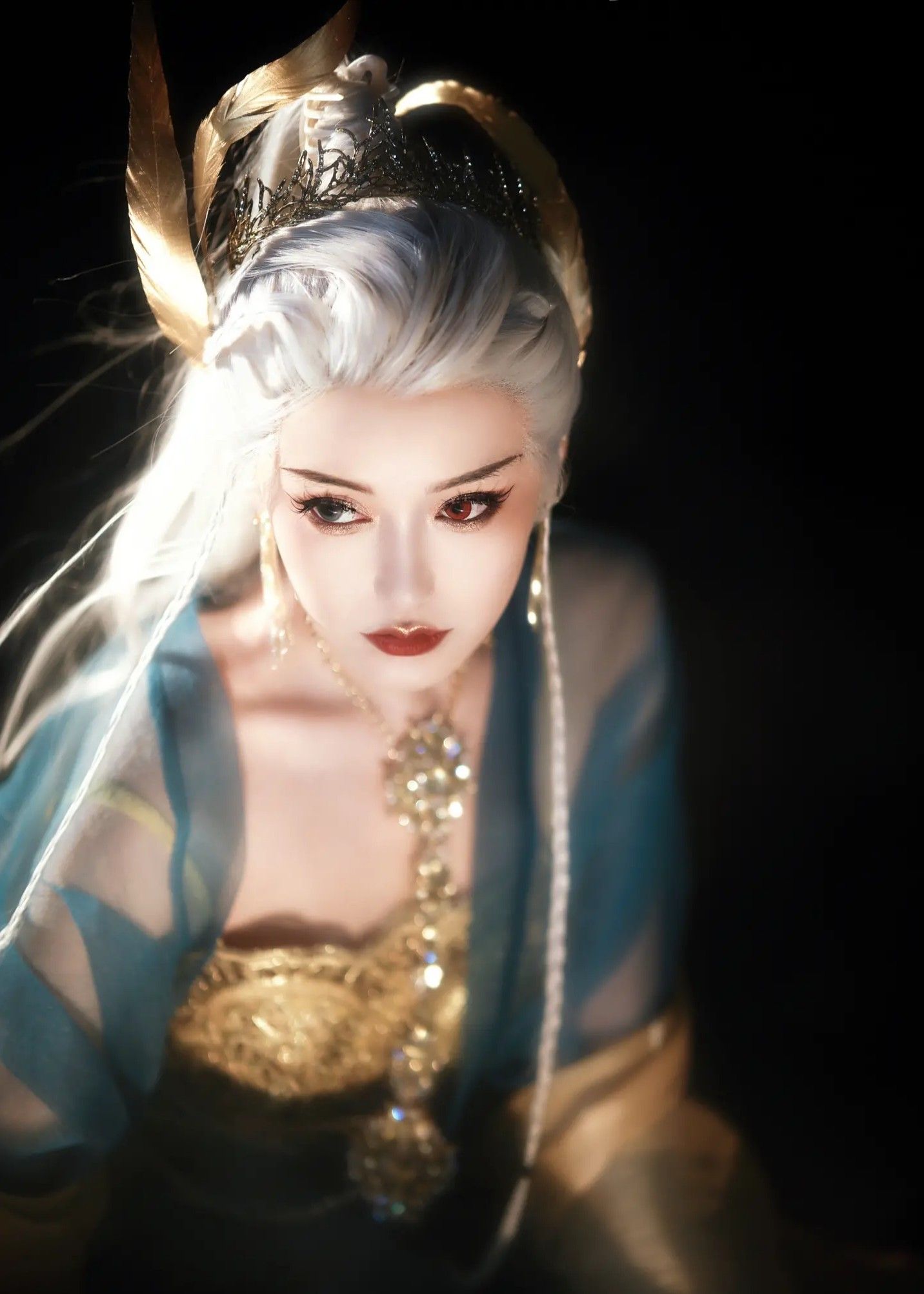 Traditional Tang Suit and Cheongsam:A Journey Through Ancient Chinese Fashion Traditional Tang Suit and Cheongsam:A Journey Through Ancient Chinese Fashion
