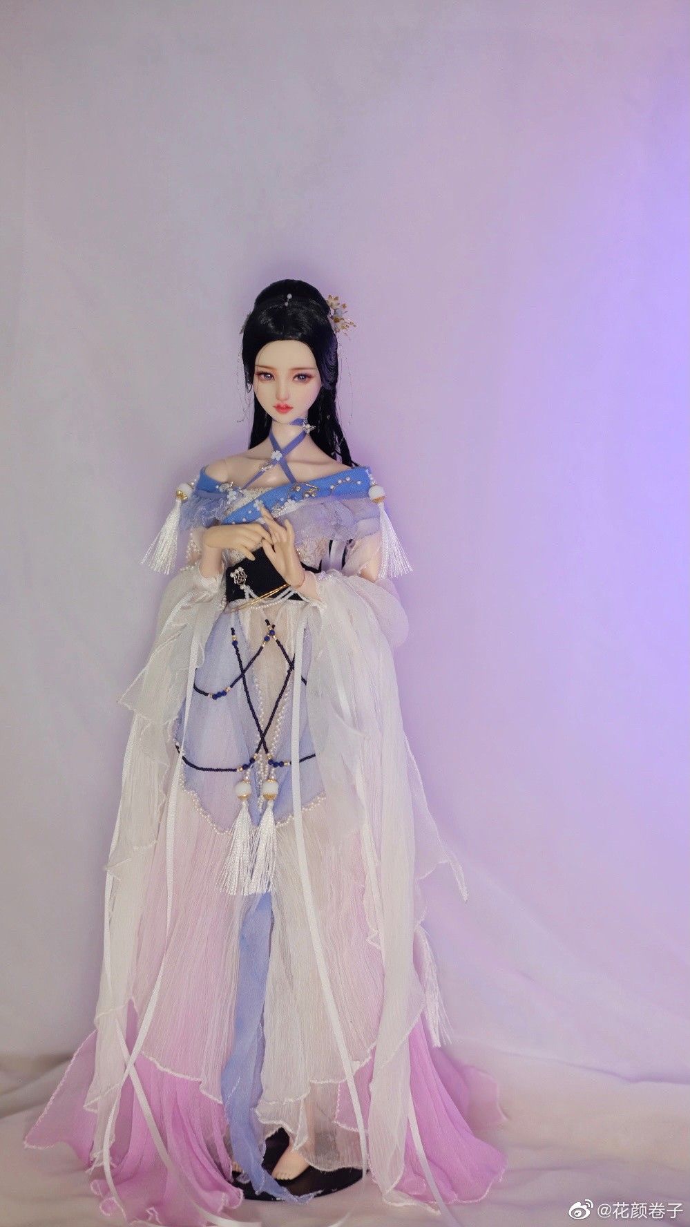 The Enchanting Beauty of Change Xianzi in Traditional Hanfu Costume The Enchanting Beauty of Change Xianzi in Traditional Hanfu Costume