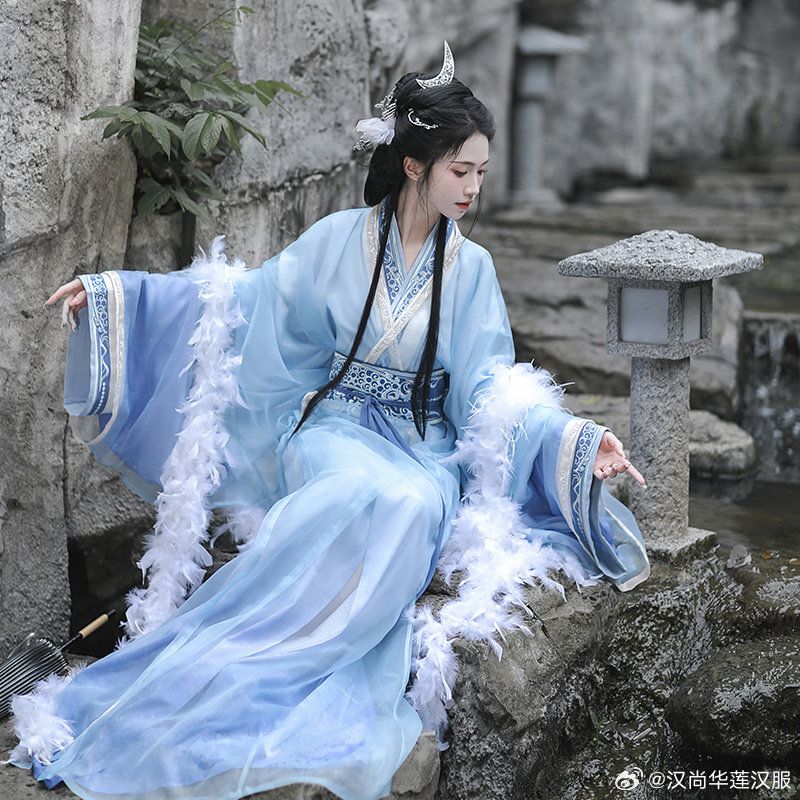 The Authentic Set of Dragon Empress Hanfu:A Journey into Traditional Chinese Elegance The Authentic Set of Dragon Empress Hanfu:A Journey into Traditional Chinese Elegance
