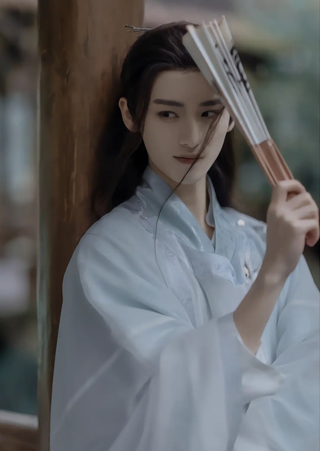 Traditional Elegance:Cheongsam,Hair Pins,and Earring Sets Traditional Elegance:Cheongsam,Hair Pins,and Earring Sets