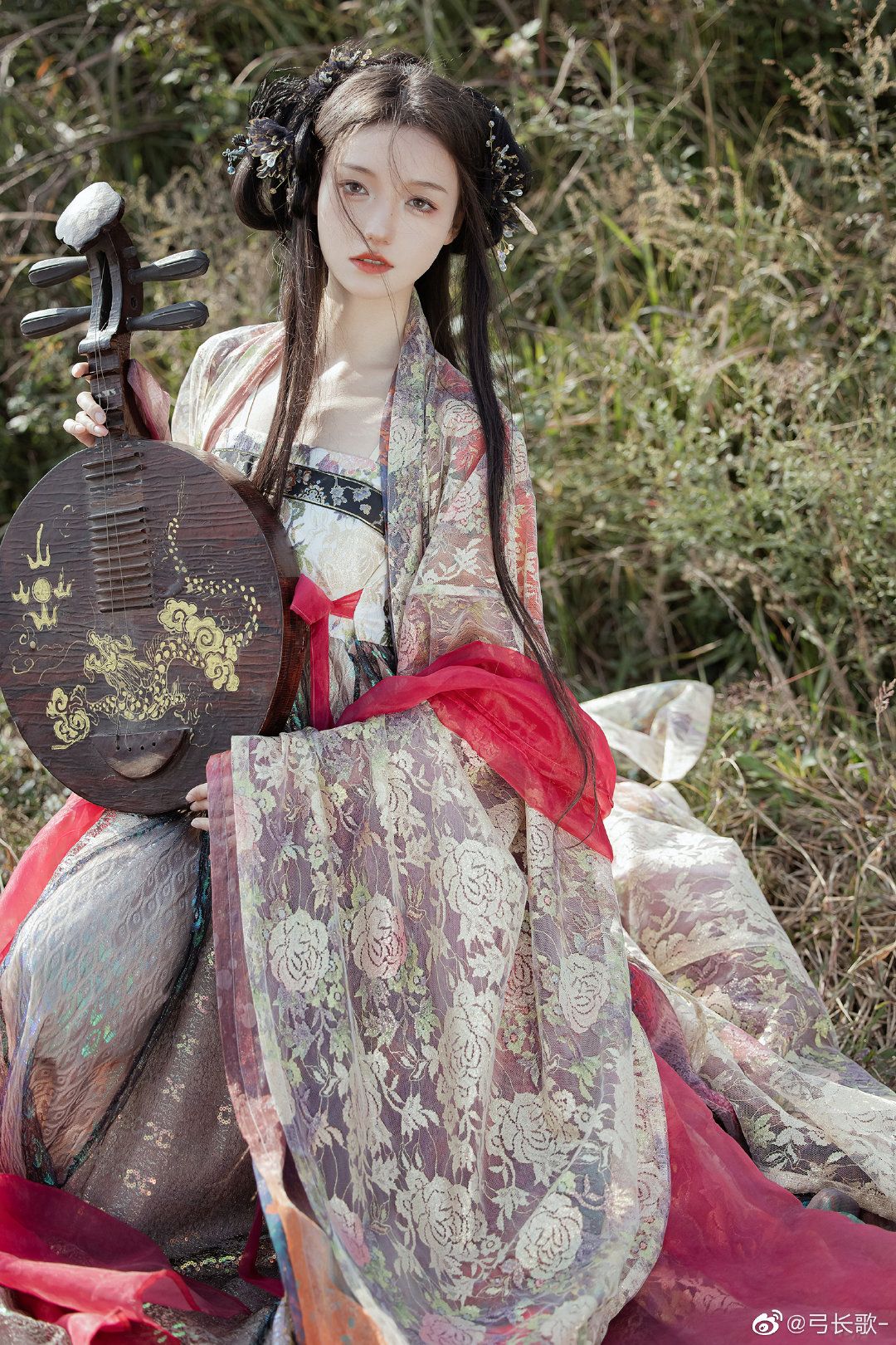 The Rise of Hanfu Style:Exploring the Fashionable Xiaobao斜挎小包 The Rise of Hanfu Style:Exploring the Fashionable Xiaobao斜挎小包