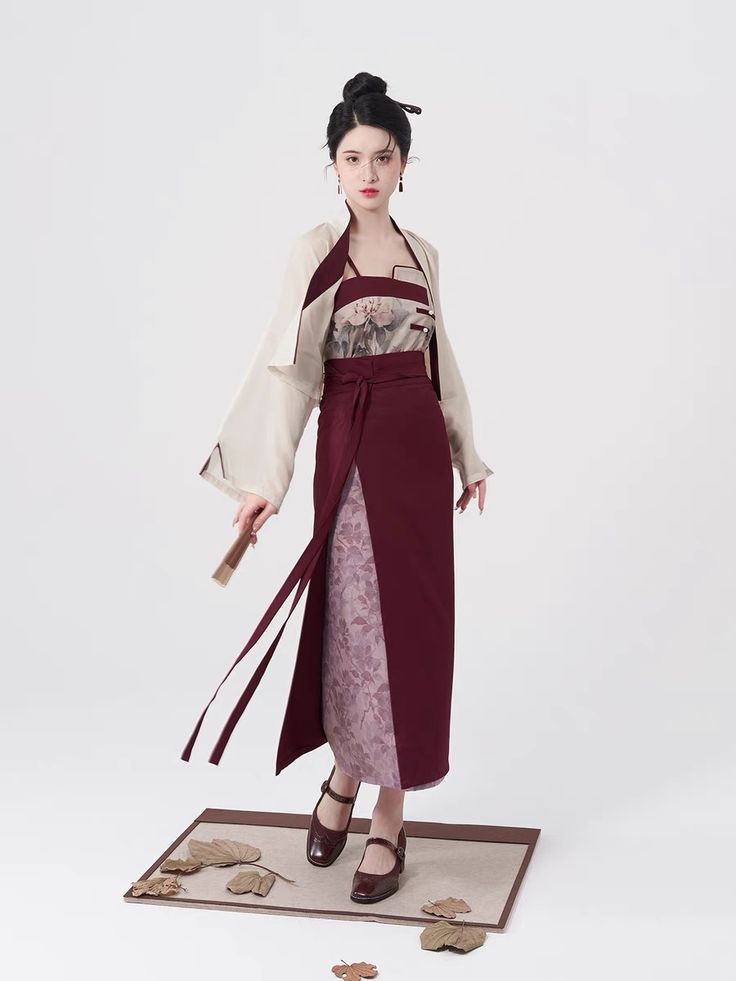 The Splendor of Wang Jiajias Cheongsam:A Tale of Elegance and Tradition The Splendor of Wang Jiajias Cheongsam:A Tale of Elegance and Tradition