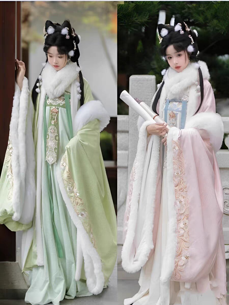 Parent-Child Horseface Skirt Set:A Fashionable and Cultural Blend for the Modern Family Parent-Child Horseface Skirt Set:A Fashionable and Cultural Blend for the Modern Family