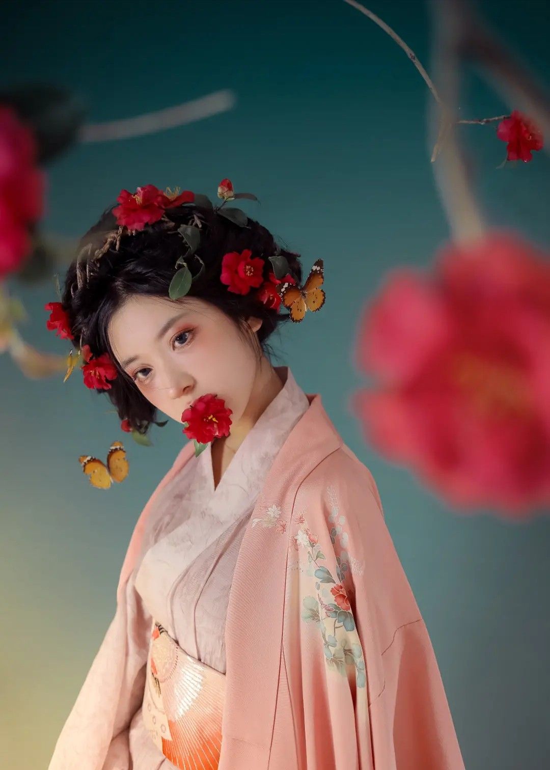 The Enigma of Black Cheongsam:A Cultural Icon of Chinese Heritage The Enigma of Black Cheongsam:A Cultural Icon of Chinese Heritage
