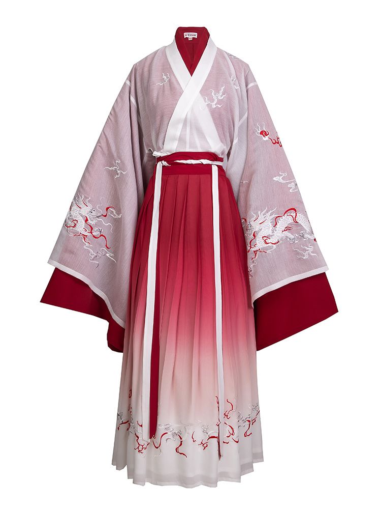 Ancient Style of Love:The Journey of Couples in Traditional Chinese Hanfu Fashion Ancient Style of Love:The Journey of Couples in Traditional Chinese Hanfu Fashion