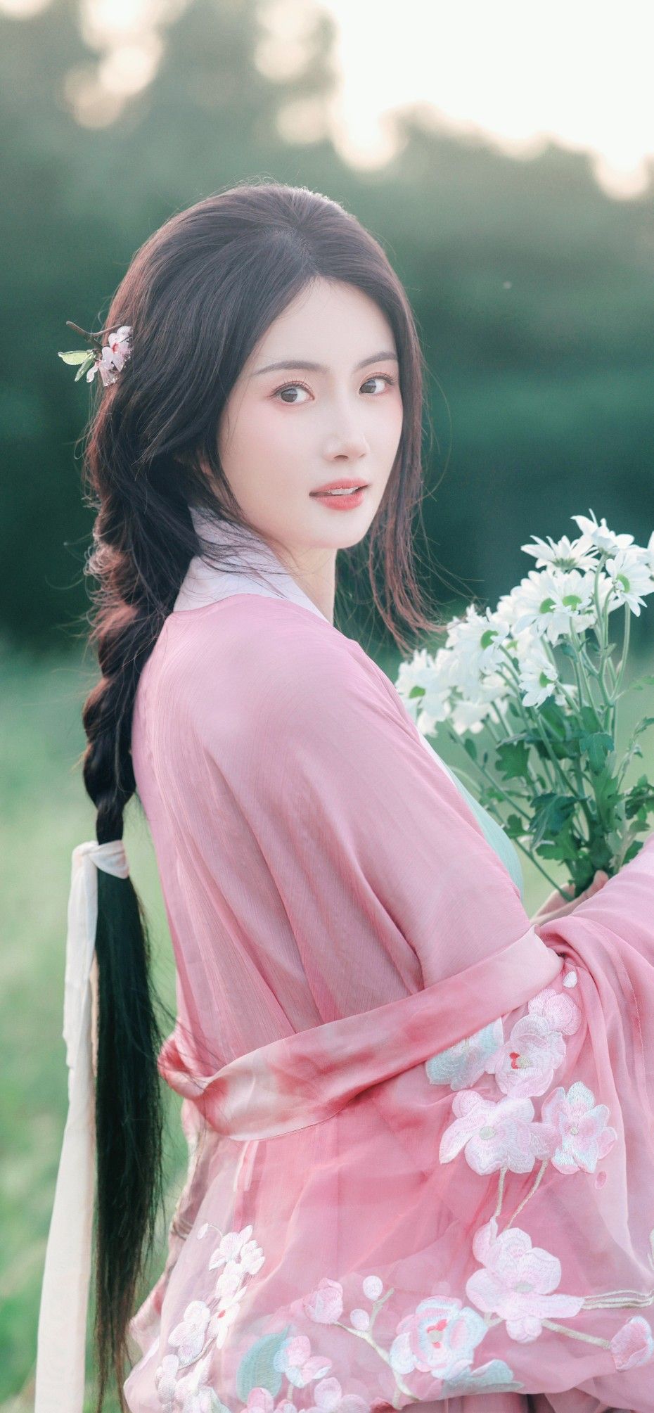 The Rise of the Big-Sleeve Cheongsam:A Modern Perspective on Traditional Elegance The Rise of the Big-Sleeve Cheongsam:A Modern Perspective on Traditional Elegance