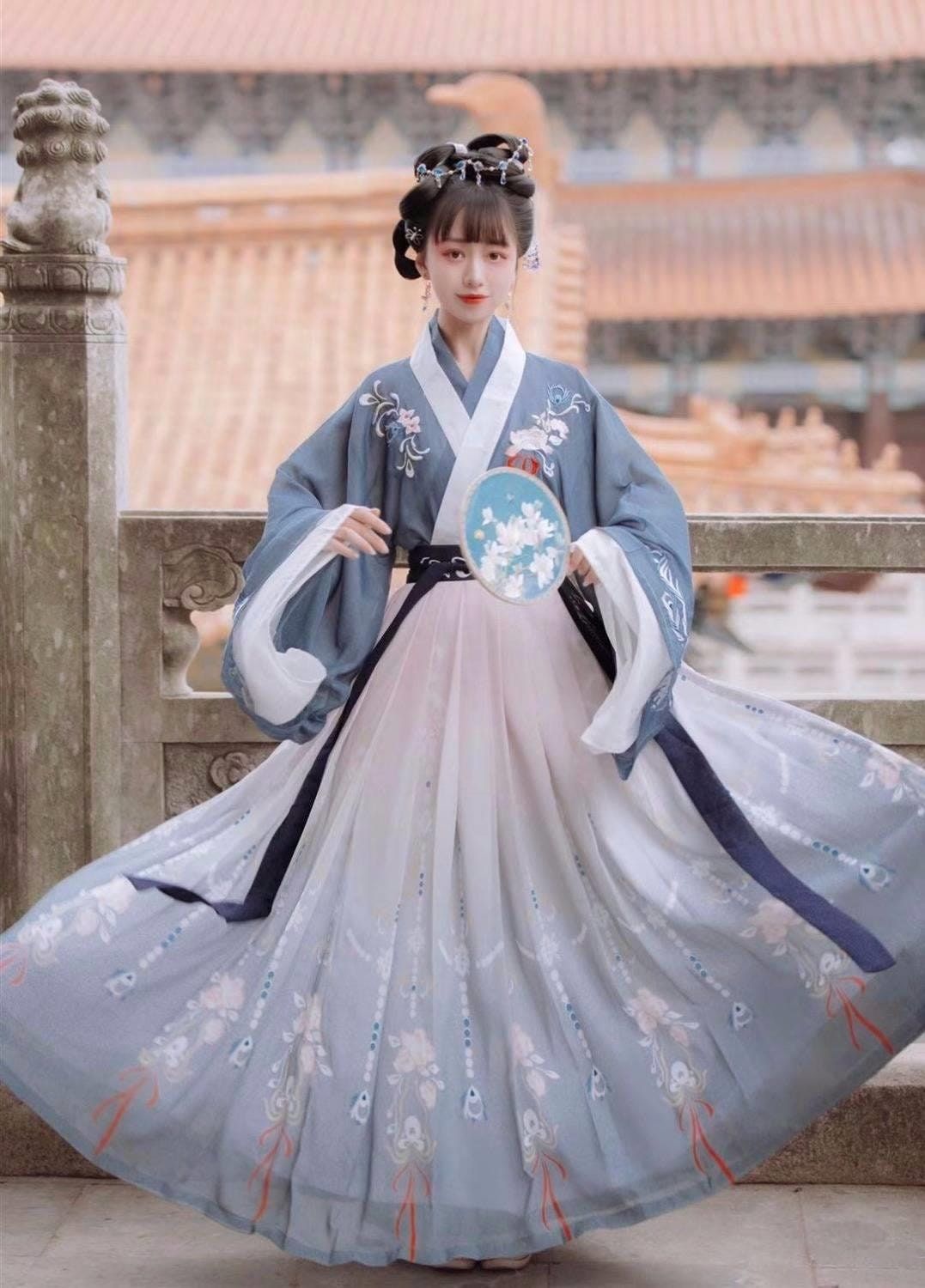 Enhanced Cheongsam Performance Attire:A Modern Evolution Enhanced Cheongsam Performance Attire:A Modern Evolution