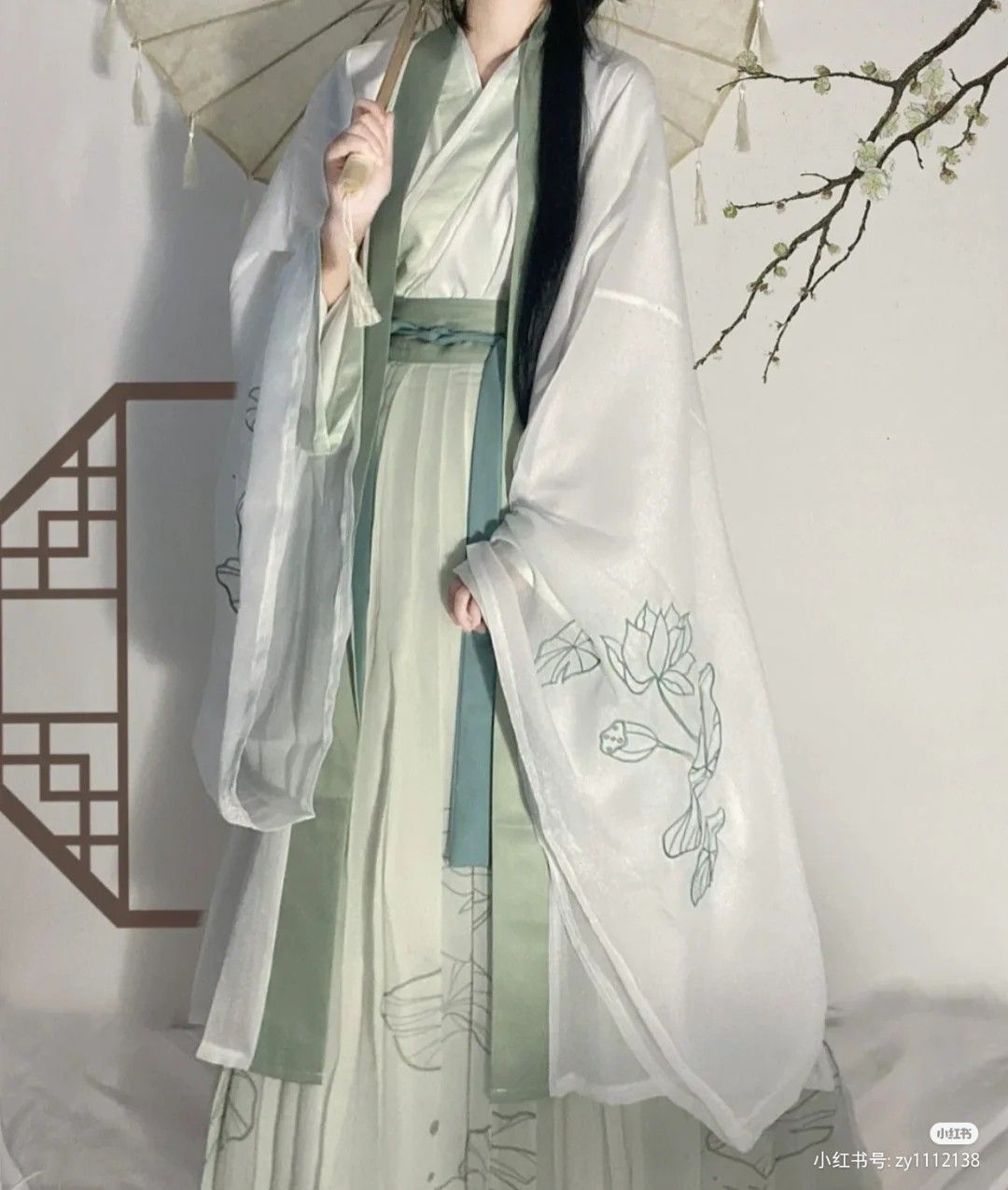 A Little Girls Summer Hanfu Outfit A Blend of Tradition and Comfort A Little Girls Summer Hanfu Outfit A Blend of Tradition and Comfort