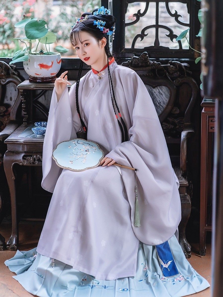 The Cheerful Cheongsam for the Journey of the College Entrance Examination The Cheerful Cheongsam for the Journey of the College Entrance Examination